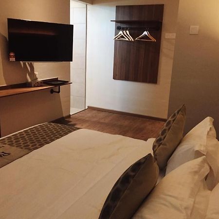 Rest And Comfort Boutique Hotel Куала-Тренгану Экстерьер фото