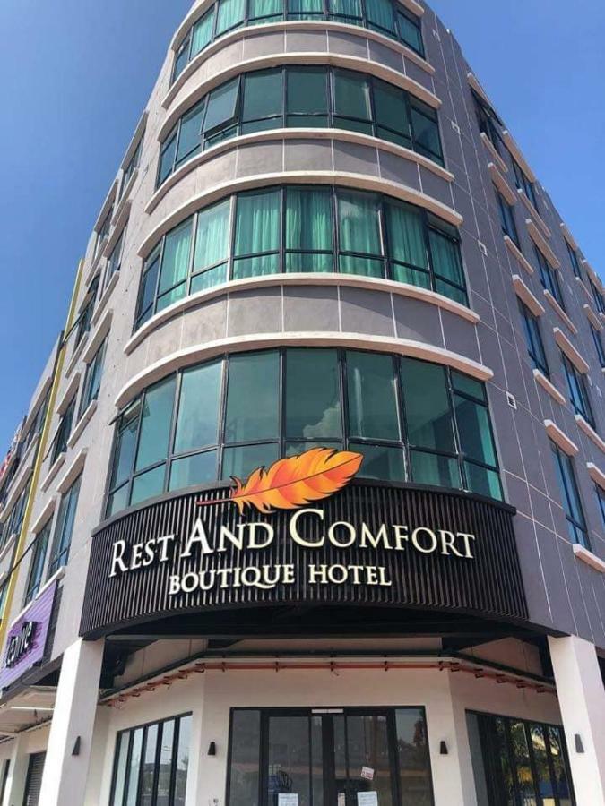 Rest And Comfort Boutique Hotel Куала-Тренгану Экстерьер фото
