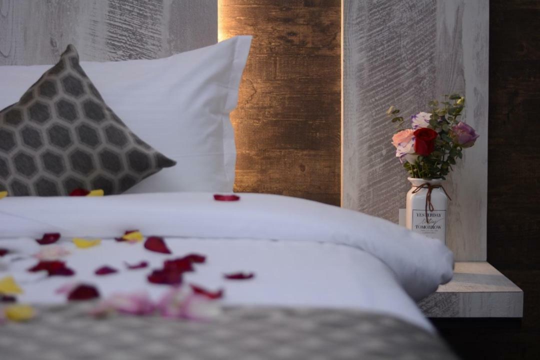 Rest And Comfort Boutique Hotel Куала-Тренгану Экстерьер фото